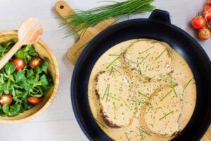 cotlete de porc in sos de smantanost-lock][lock]=1455451928:1